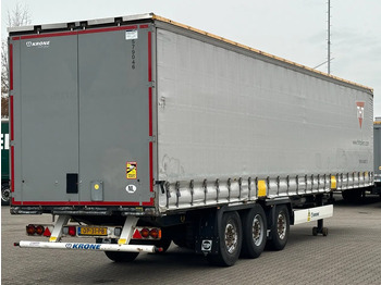侧帘半拖车 KRONE SD