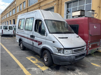 小型巴士 IVECO Daily