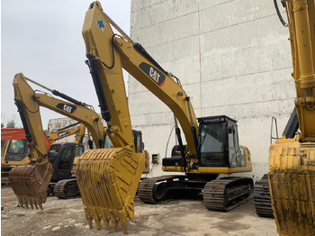 轮式挖掘机 CATERPILLAR 323D2L