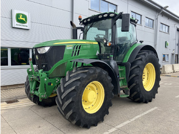 拖拉机 JOHN DEERE 6215R