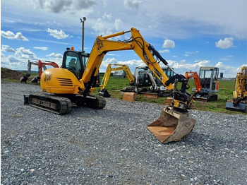 小型挖掘机 JCB 8080 Engconin pyörittäjällä：图5