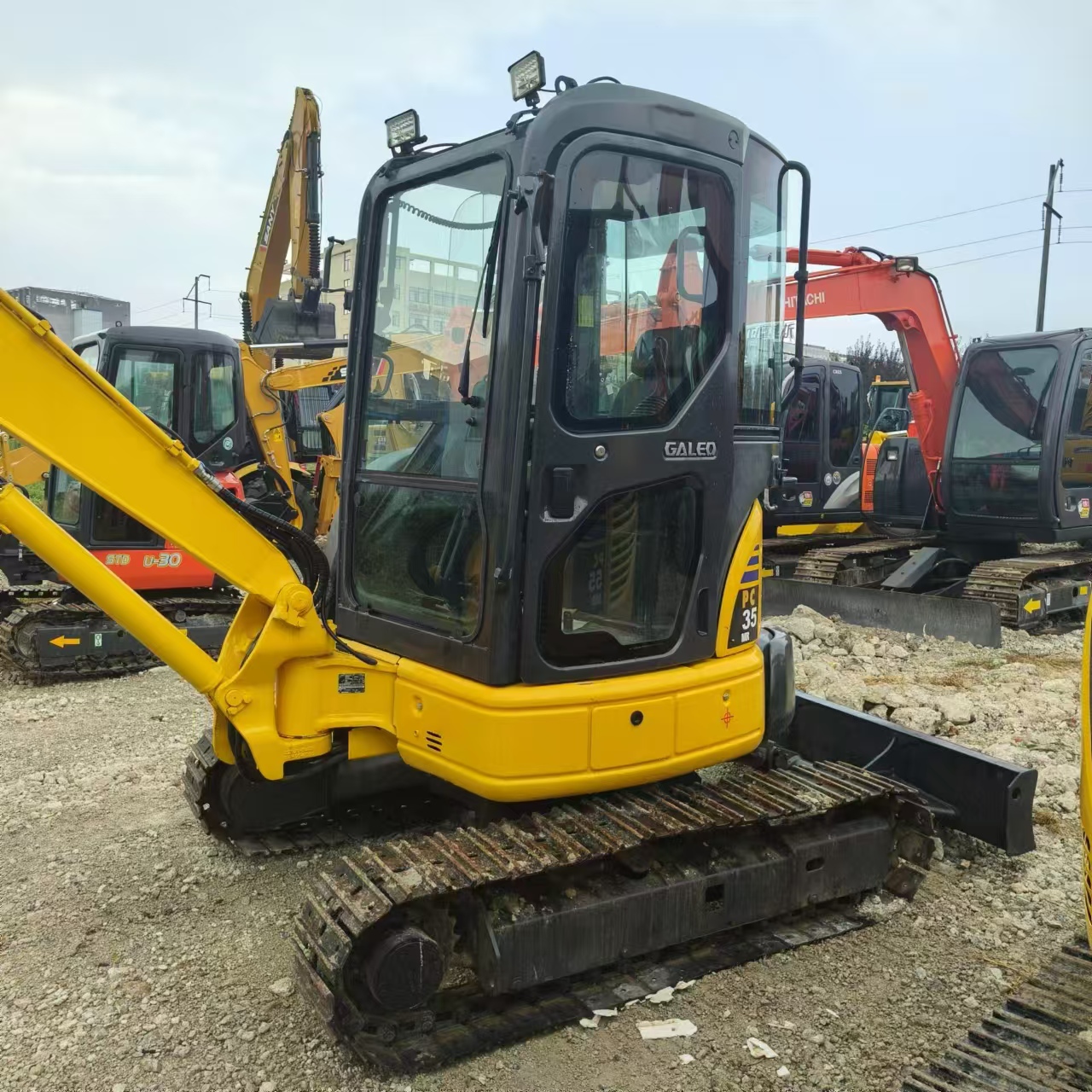 小型挖掘机 KOMATSU PC35：图4