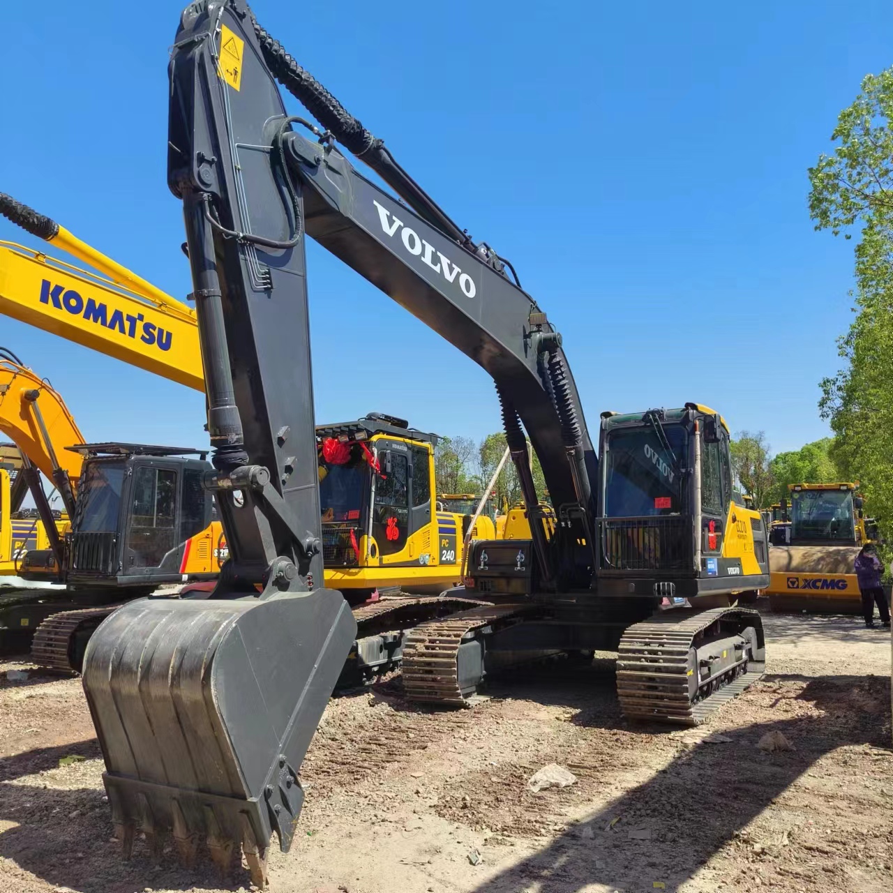 履带式挖掘机 VOLVO EC210
