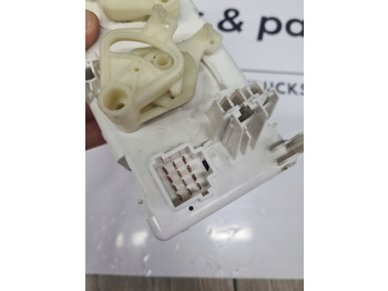 暖通系统 适用于 卡车 RENAULT PANEL KLIMATYZACJI NAWIEWU RENAULT DXI LIFT GAMA D WIDE VOLVO FL FE LIFT:图5 暖通系统 适用于 卡车 RENAULT PANEL KLIMATYZACJI NAWIEWU RENAULT DXI LIFT GAMA D WIDE VOLVO FL FE LIFT:图5