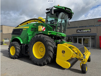 干草和饲料设备 JOHN DEERE 8200