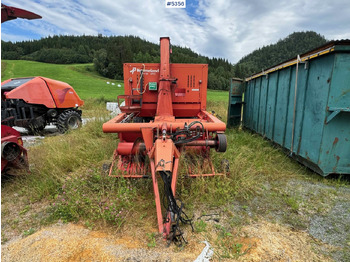 干草和饲料设备 Kverneland Tårup 480 grass trailer w/ trimmer!:图3 干草和饲料设备 Kverneland Tårup 480 grass trailer w/ trimmer!:图3