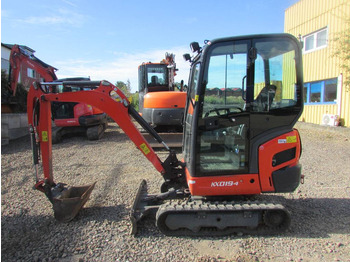 小型挖掘机 KUBOTA KX019-4