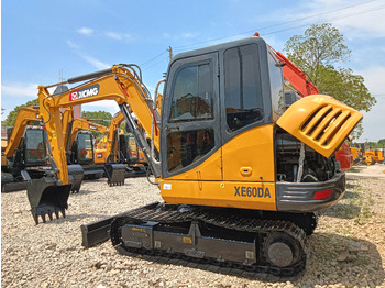 履带式挖掘机 XCMG XE60DA