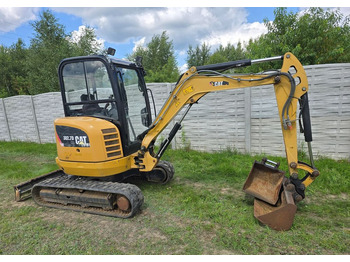 小型挖掘机 CATERPILLAR