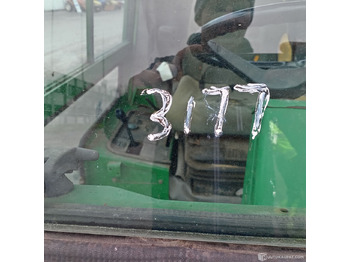 园林割草机 John Deere 3235 kelaleikkuri, 4 WD ja hytti, Hollola:图5 园林割草机 John Deere 3235 kelaleikkuri, 4 WD ja hytti, Hollola:图5