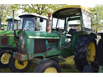 拖拉机 JOHN DEERE 2130