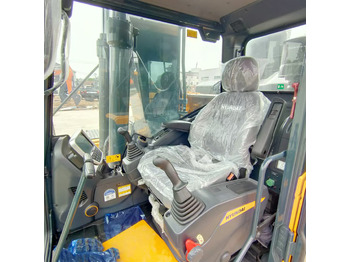 新的 履带式挖掘机 HYUNDAI HX220L：图4