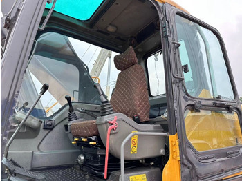 履带式挖掘机 Volvo EC240D:图3 履带式挖掘机 Volvo EC240D:图3