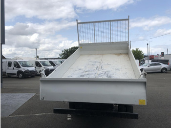 翻斗货车 IVECO Daily 35C16 3T5 BENNE + COFFRE RJ 3.0L 160CH:图4 翻斗货车 IVECO Daily 35C16 3T5 BENNE + COFFRE RJ 3.0L 160CH:图4