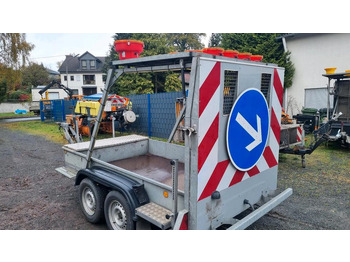 全挂车 Trebbiner FAZ LRF FAT Absperrtafel Fahrbare Sperrwand Verkehrsleittafel Verkehrsleitanhänger Verkehrssicherungsanhänger:图4 全挂车 Trebbiner FAZ LRF FAT Absperrtafel Fahrbare Sperrwand Verkehrsleittafel Verkehrsleitanhänger Verkehrssicherungsanhänger:图4