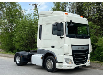 牵引车 DAF XF 106