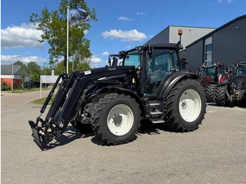 拖拉机 VALTRA