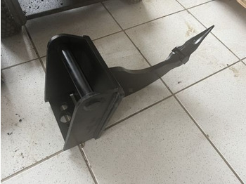 裂具