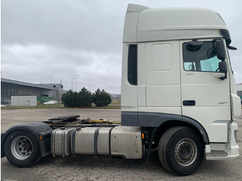 牵引车 DAF XF480FT Push Floor Hydraulics：图4