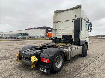 牵引车 DAF XF480FT Push Floor Hydraulics：图5