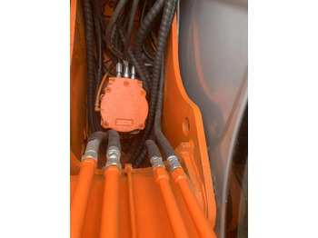 小型挖掘机 HITACHI ZX60：图4