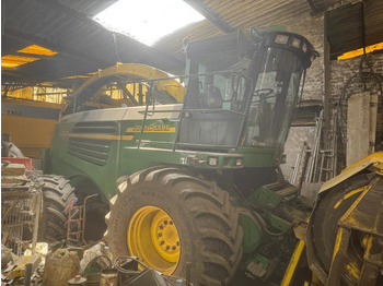 JOHN DEERE 7400 4RM 租赁 JOHN DEERE 7400 4RM：图1