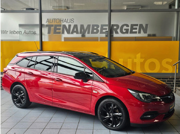 旅行车 OPEL