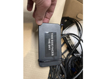 导航系统 适用于 农业机械 Trimble GFX 1060 GPS SET ACTIEPRIJS:图3 导航系统 适用于 农业机械 Trimble GFX 1060 GPS SET ACTIEPRIJS:图3