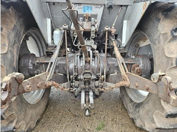 拖拉机 1993 MF 390T 4wd tractor, good off farm condition:图4 拖拉机 1993 MF 390T 4wd tractor, good off farm condition:图4