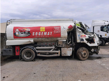 Interior photo 2: 罐车 VOLVO FL 280 CITERNE Interior photo 2: 罐车 VOLVO FL 280 CITERNE