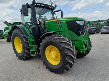 拖拉机 JOHN DEERE 6215R
