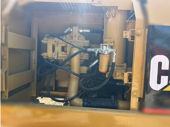 履带式挖掘机 CATERPILLAR 320BL:图5 履带式挖掘机 CATERPILLAR 320BL:图5