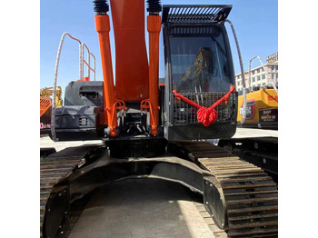 挖掘机 HITACHI ZX200