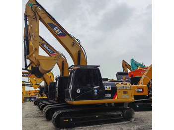 履带式挖掘机 CATERPILLAR 323D2L
