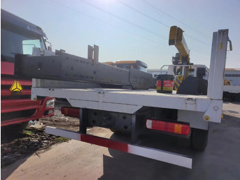 起重车 HOWO HOWO 371 chassis,10 TONS crane truck:图3 起重车 HOWO HOWO 371 chassis,10 TONS crane truck:图3
