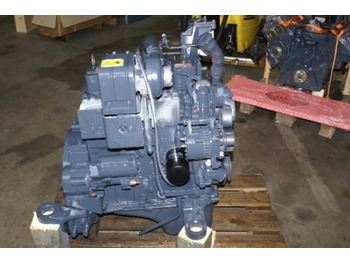 发动机 KOMATSU