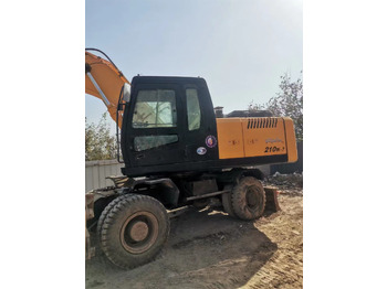 轮式挖掘机 HYUNDAI R210