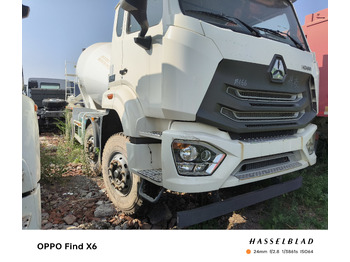 混凝土搅拌车 SINOTRUK HOWO