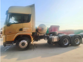新的 牵引车 SINOTRUK X5000 6X4 Manual Tractor Unit：图4
