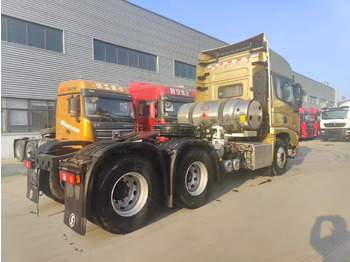 新的 牵引车 SINOTRUK X5000 6X4 Manual Tractor Unit：图3