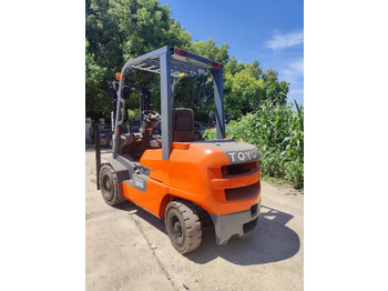 柴油叉车 TOYOTA