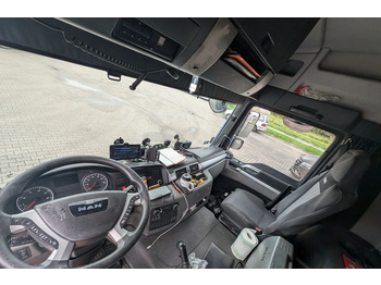 侧帘卡车 MAN TGL：图3