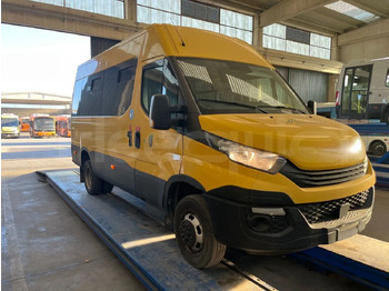 校車 IVECO Daily