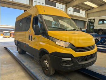 校車 IVECO Daily