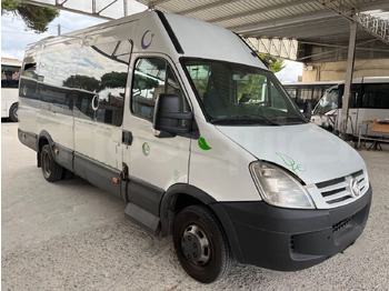 长途客车 IVECO Daily