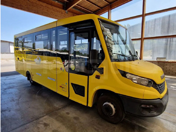 校車 IVECO