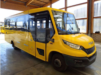 校車 IVECO