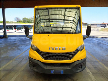 校車 IVECO