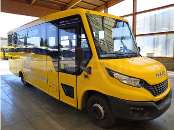 校車 IVECO