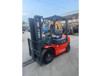 柴油叉车 HELI